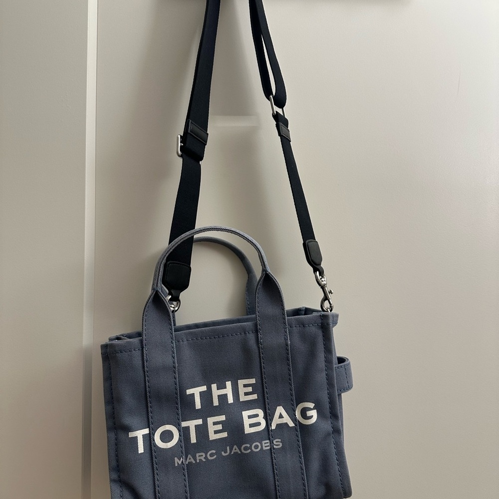 Marc Jacobs Gray Versatile Tote Bag